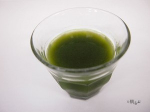 4つの野菜で作った九州産青汁